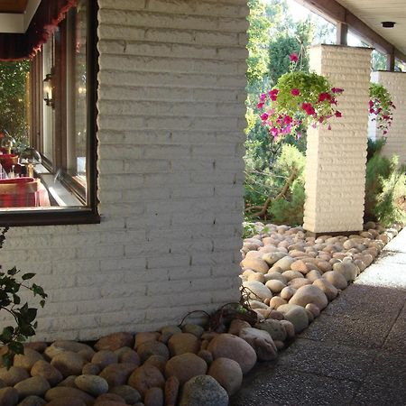 Eckeroe Hotell & Restaurang Exterior photo
